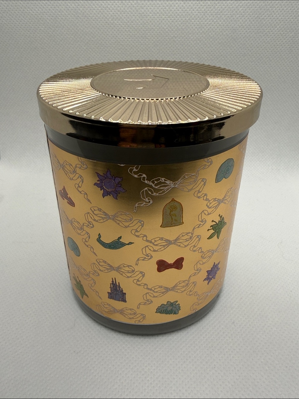 Rare-
Bath & Body Works Princess "Life's a Fairytale" Gold and Purple Jar Candle - Picture 3 of 6